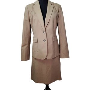 *Reserved* Banana Republic Tan Suit Set Size 14